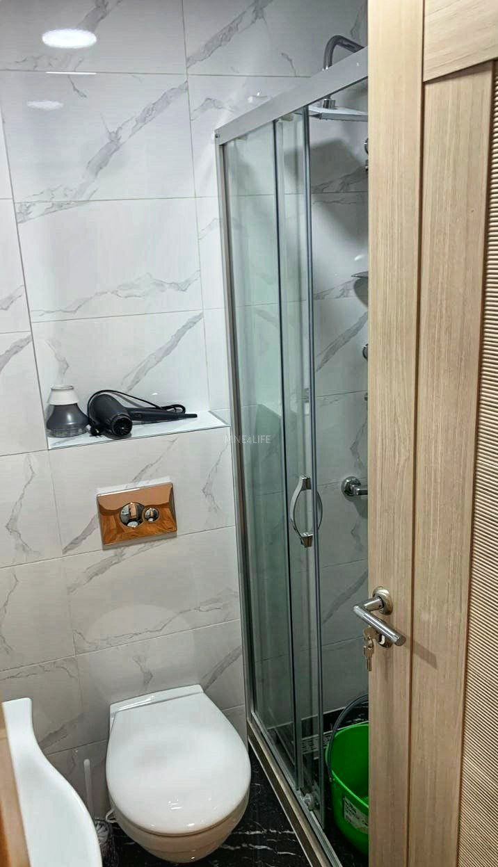 380